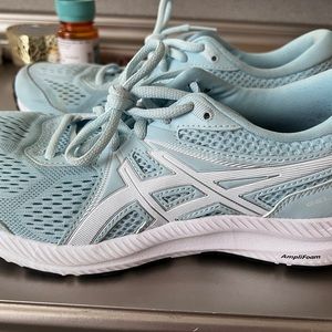 ASICS ampli-foam teal women’s running
